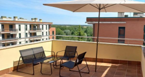 Apartamento con 2 dormitorios, garaje y terraza junto a Valladolid